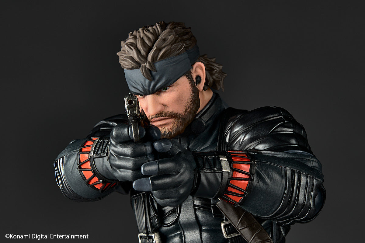 Preventa Figura Naked Snake (Sneaking Suit Ver.) - Metal Gear Solid Delta: Snake Eater - Amazing Yamaguchi Revoltech marca Kaiyodo NR119 escala 1/12