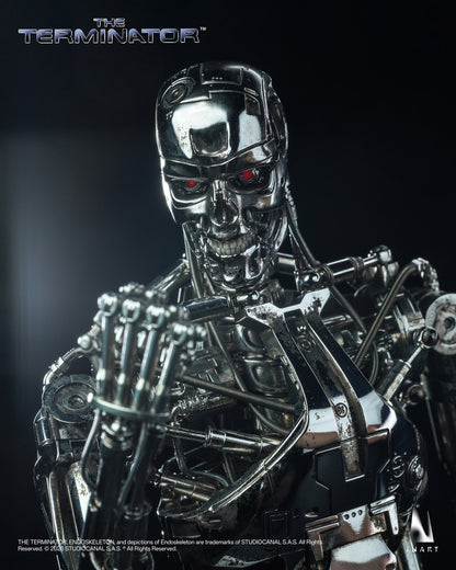 Preventa Figura T-800 Endoskeleton - The Terminator marca INART A036 Queen Studio escala 1/6