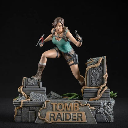 Pedido Estatua Lara Croft - Tomb Raider marca Dark Horse escala (24 cm)