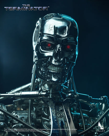 Preventa Figura T-800 Endoskeleton - The Terminator marca INART A036 Queen Studio escala 1/6