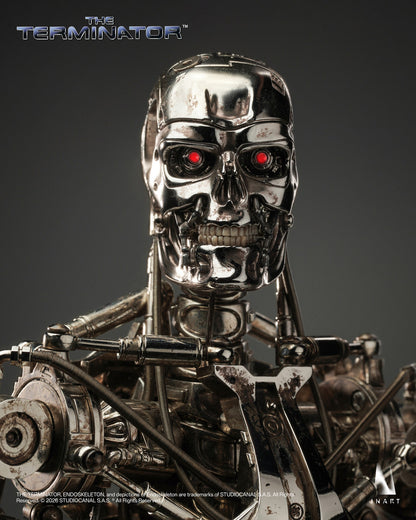 Preventa Figura T-800 Endoskeleton - The Terminator marca INART A036 Queen Studio escala 1/6