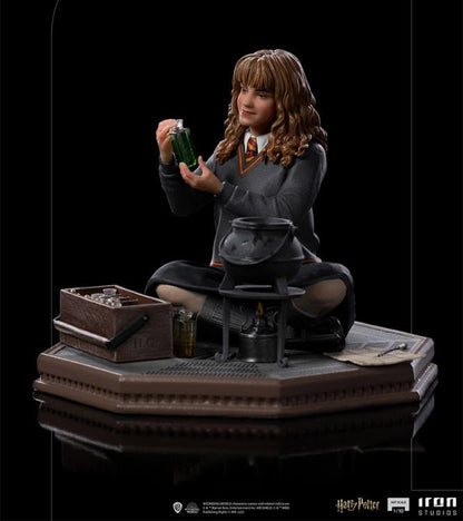Pedido Estatua Hermione Granger (Polyjuice) - Harry Potter and the Chamber of Secrets - Limited Edition marca Iron Studios escala de arte 1/10