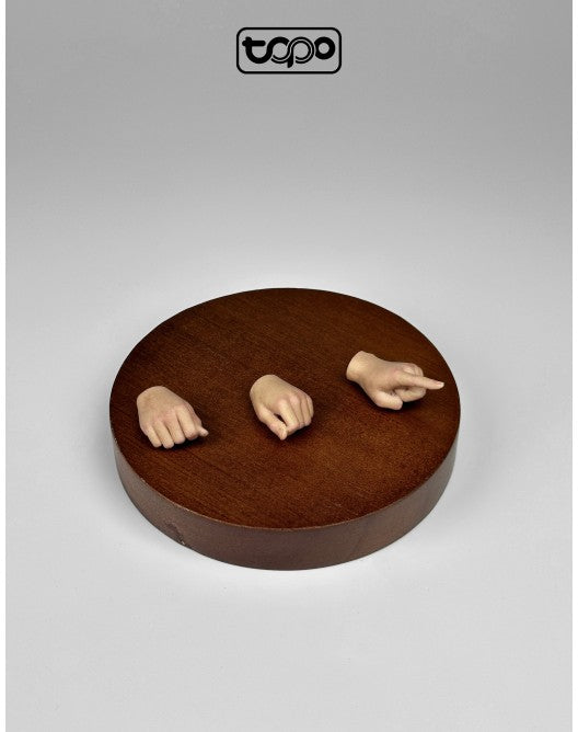 Preventa Set de Uniforme de policia con cuerpo (2 versiones) marca Topo TP027 escala 1/6