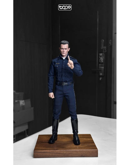 Preventa Set de Uniforme de policia con cuerpo (2 versiones) marca Topo TP027 escala 1/6