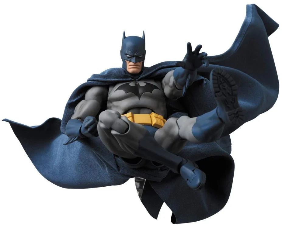 Preventa Figura Batman - Batman: Hush - DC Comics MAFEX marca Medicom Toy No.105 escala pequeña 1/12 (relanzamiento)