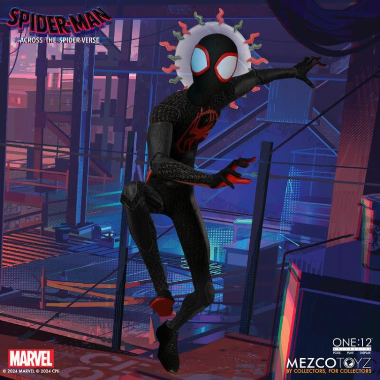 Preventa Figura Miles Morales - Spider-Man: Across the Spider-Verse - One:12 Collective marca Mezco Toyz 76631 escala pequeña 1/12