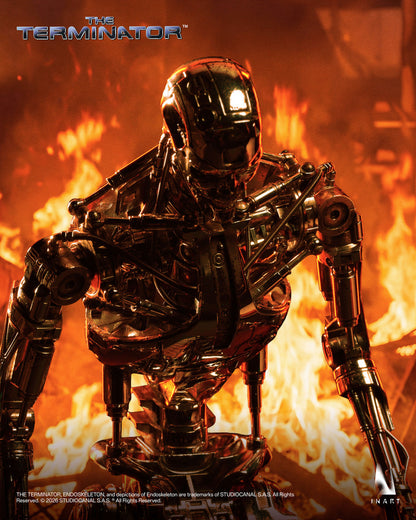 Preventa Figura T-800 Endoskeleton - The Terminator marca INART A036 Queen Studio escala 1/6