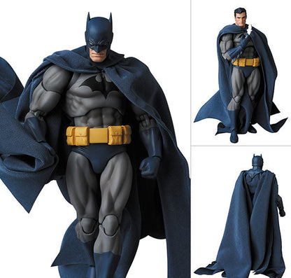 EN STOCK Figura BATMAN - Batman: Hush - Mafex No. 105 marca Medicom Toy escala 1/12