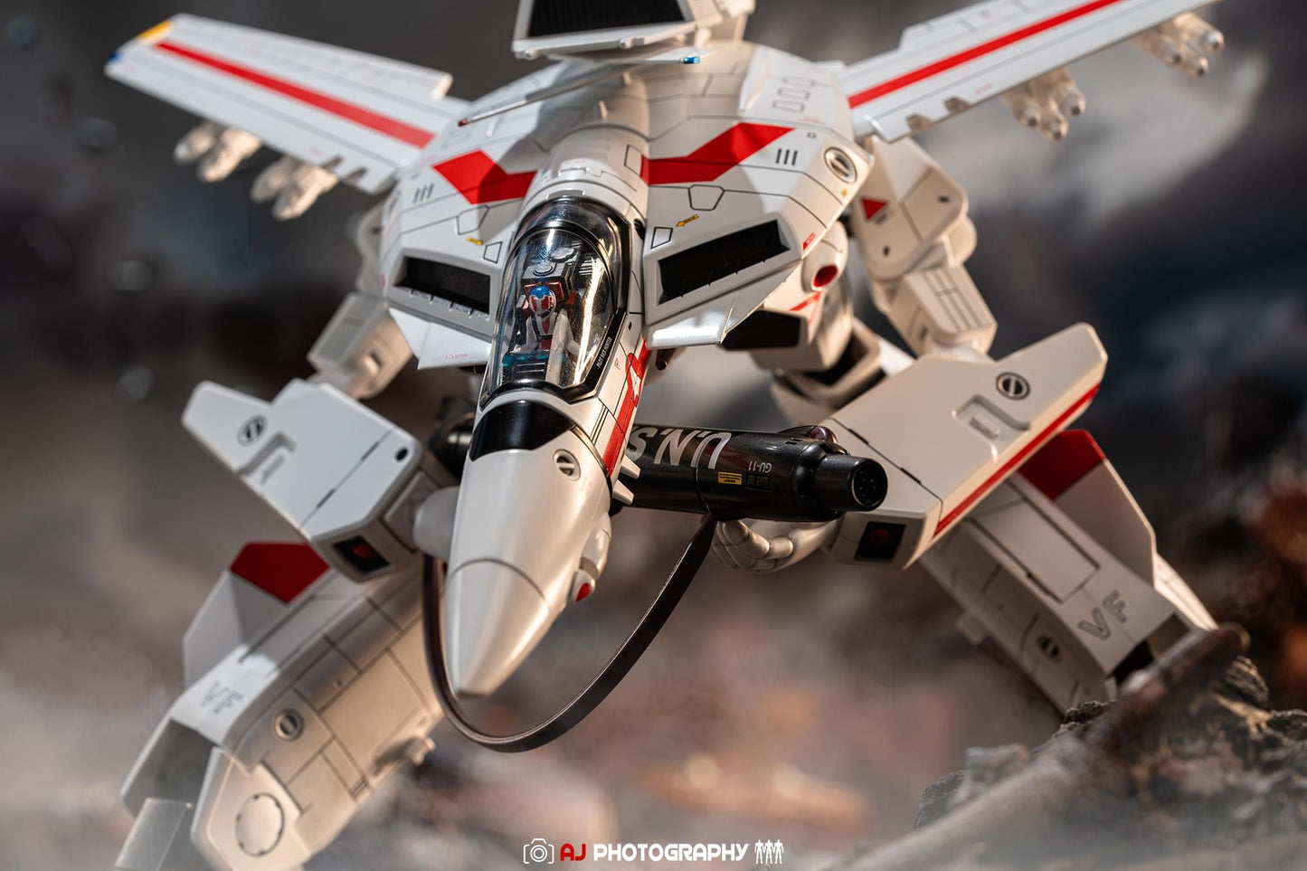 Pedido Figura ROBO-DOU VF-1J Veritech (Rick Hunter) - ROBOTECH marca Threezero 3Z0304 escala 1/72