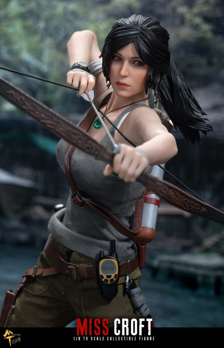 Preventa Figura Miss-Croft (Set con 2 cabezas) marca MTToys MTT022 escala 1/6