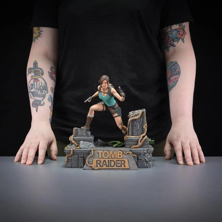 Pedido Estatua Lara Croft - Tomb Raider marca Dark Horse escala (24 cm)