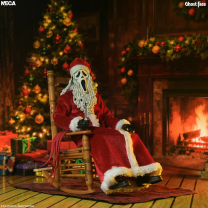 Preventa Figura Ultimate Ghost Face (Santa's Slay) - Ghost Face - marca Neca (7 pulg.)