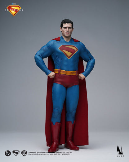 Preventa Figura SUPERMAN (con Krypto) - Superman (2025) marca INART A021 escala 1/6
