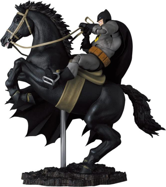Pedido Figuras Batman & Caballo - Batman: The Dark Knight Returns - MAFEX No.205 marca Medicom Toy escala 1/12