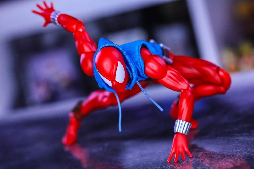 Pedido Figura Scarlet Spider (Comic version) - Marvel - MAFEX marca Medicom Toy No.186 escala 1/12 (resurtido)