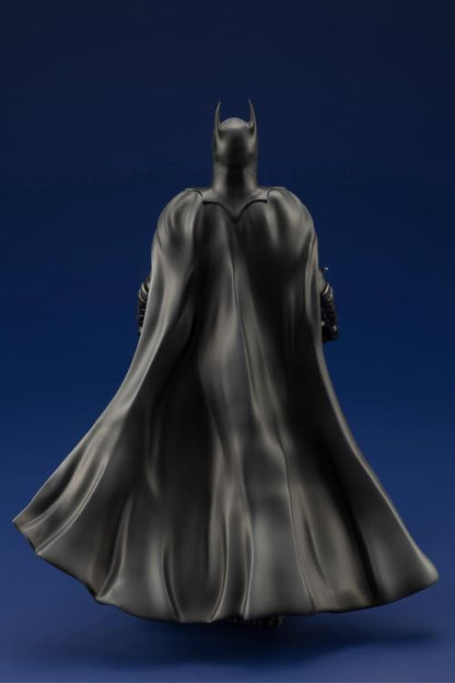 Preventa Estatua Batman - The Flash (2023) - ArtFX marca Kotobukiya escala 1/6