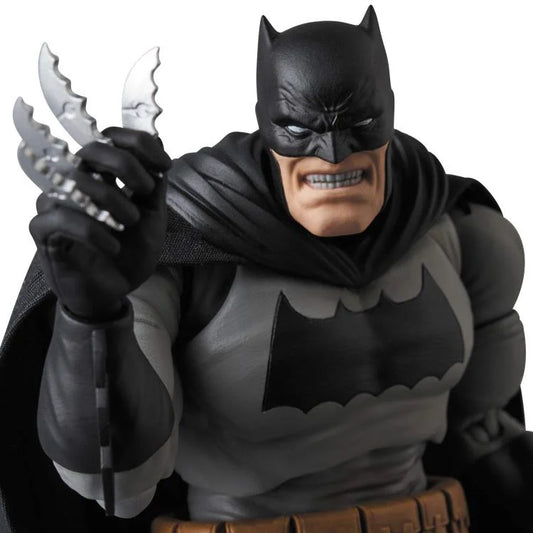Pedido Figura BATMAN - Batman: The Dark Knight Returns - MAFEX No.106 marca Medicom Toy escala 1/12 (resurtido)