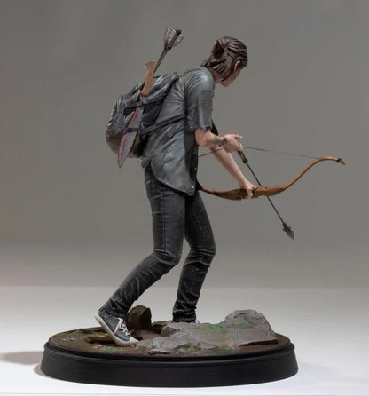Pedido Estatua Ellie con arco - The Last of Us Part II marca Dark Horse escala (20 cm)