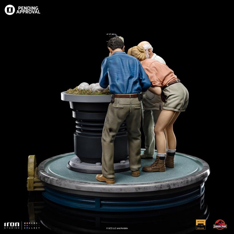 Preventa Estatua Dino Hatching - Jurassic Park - Limited Edition marca Iron Studios escala de arte 1/10