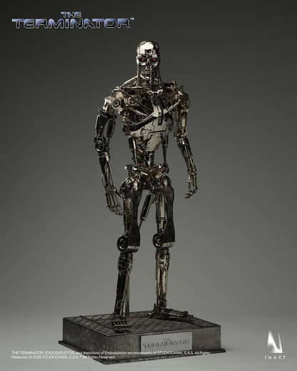 Preventa Figura T-800 Endoskeleton - The Terminator marca INART A036 Queen Studio escala 1/6
