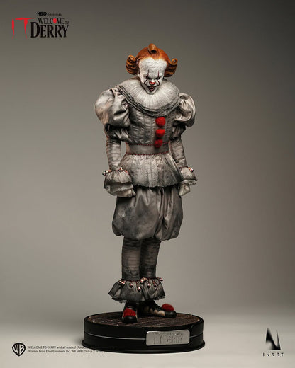 Preventa Figura Pennywise - IT: Welcome to Derry (Season 1) marca INART A039 Queen Studio escala 1/6