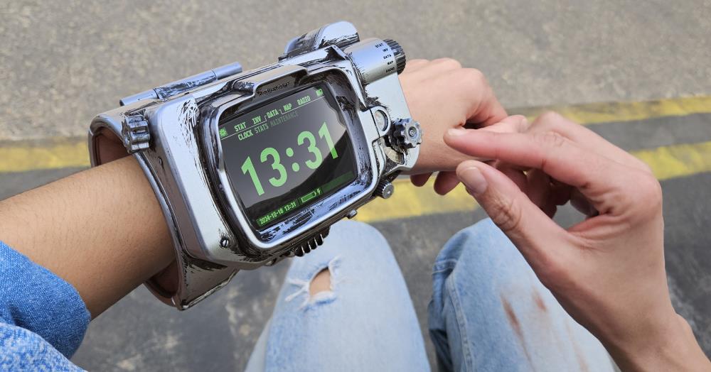 Preventa Pip-Boy 3000 Mark V - Fallout - Prop Replica marca The Wand Company x Bethesda escala real 1/1