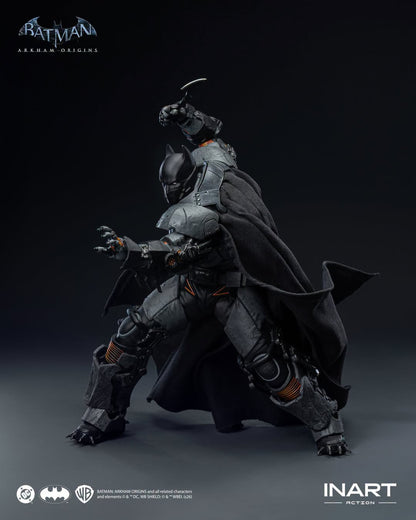 Preventa Figura BATMAN XE Suit - Batman: Arkham Origins marca INART G0013 escala 1/12
