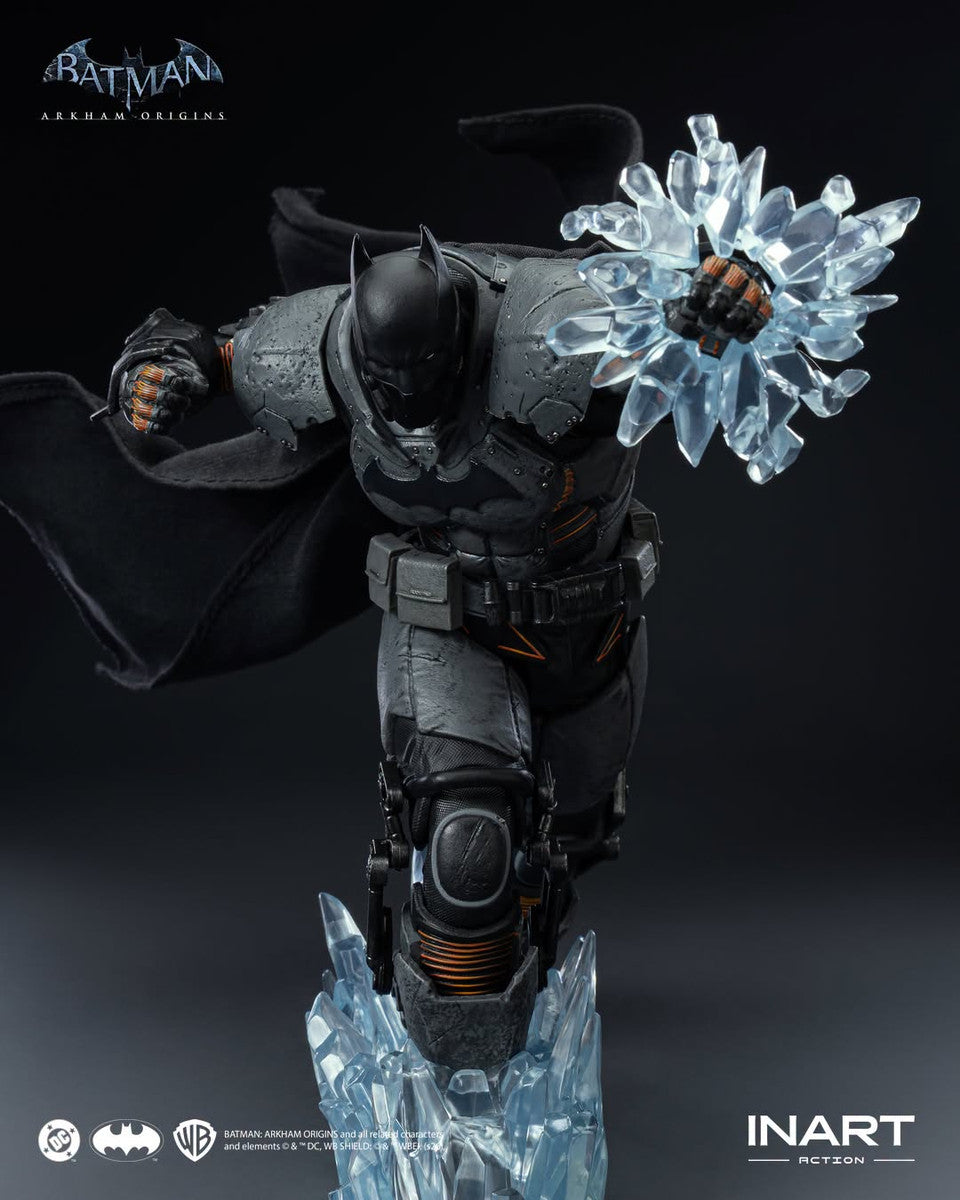 Preventa Figura BATMAN XE Suit - Batman: Arkham Origins marca INART G0013 escala 1/12
