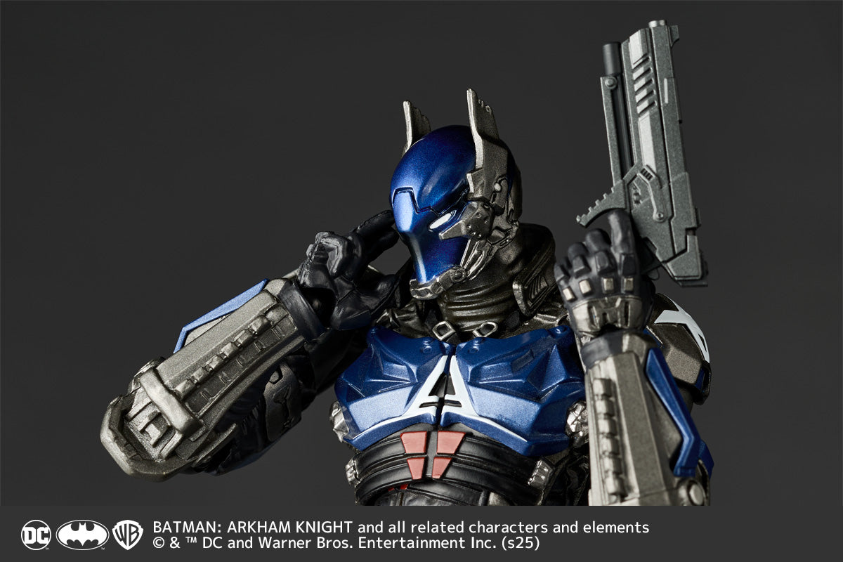Pedido Figura Arkham Knight (Versión 1.5) - Batman: Arkham Knight - Amazing Yamaguchi Revoltech marca Kaiyodo NR060 escala 1/12