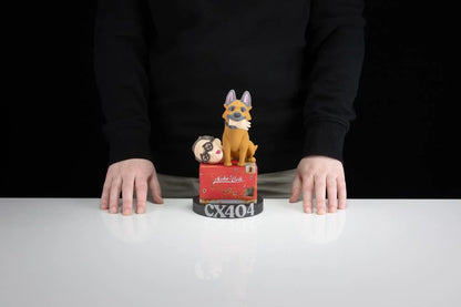 Pedido Estatua CX404 + Wilzig (cabeza) (Diseño estilizado) - VYNIL - Fallout (TV Series) marca Dark Horse escala (20 cm)