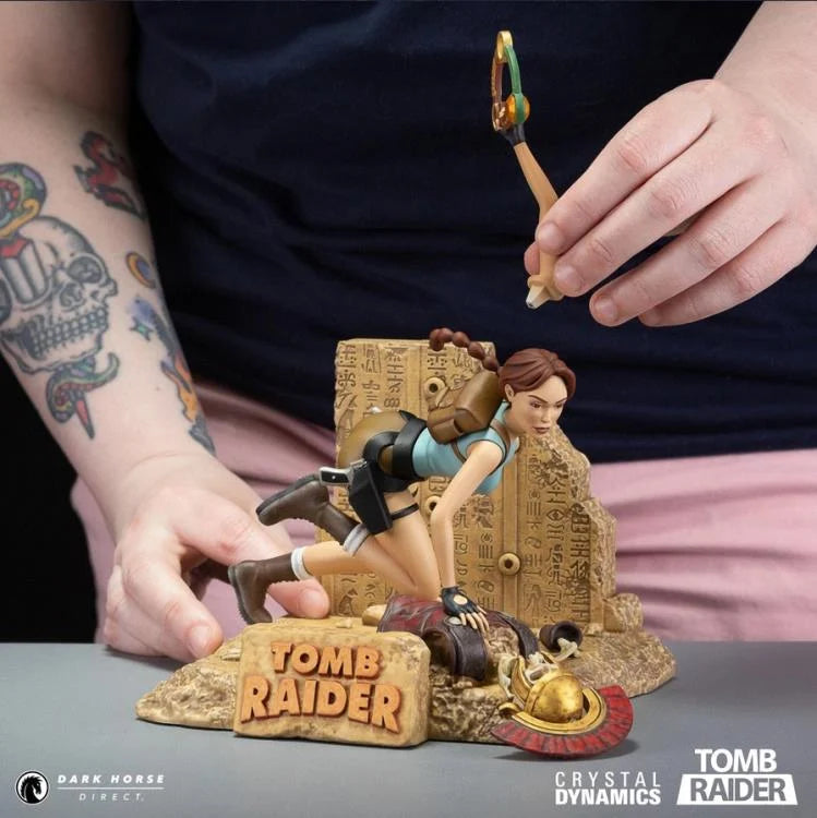 Pedido Estatua Lara Croft (Classic Era)- Tomb Raider marca Dark Horse escala (16.5 cm)
