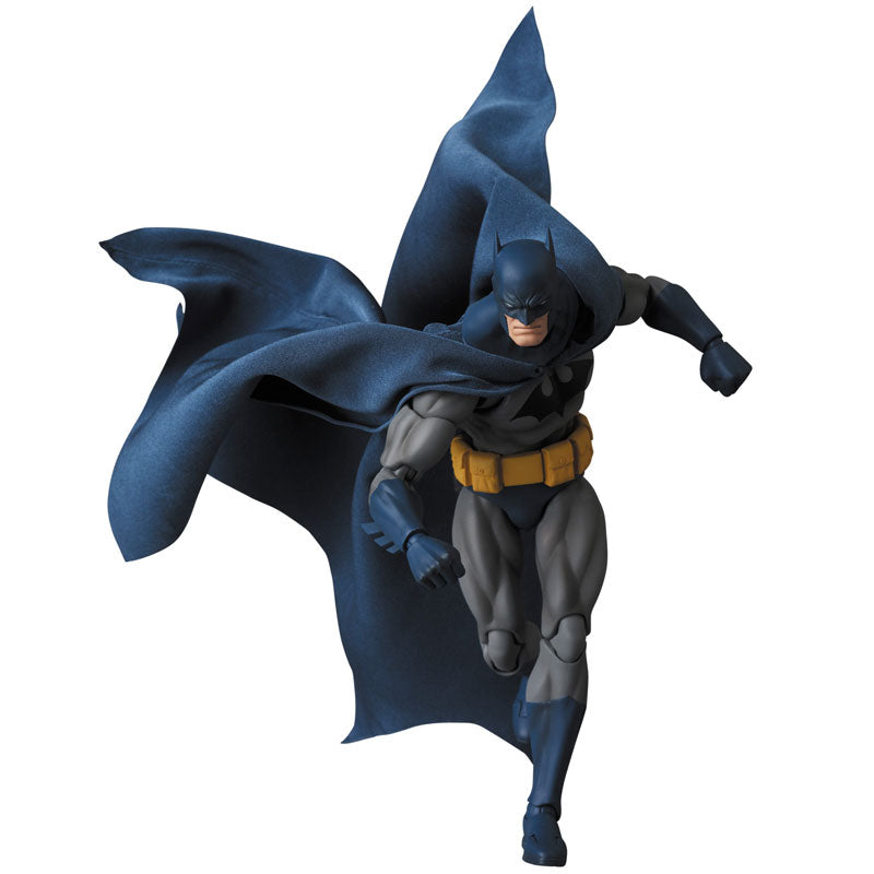 EN STOCK Figura BATMAN - Batman: Hush - Mafex No. 105 marca Medicom Toy escala 1/12