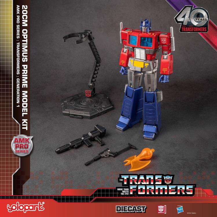 [EN STOCK]  Model Kit Optimus Prime (DIECAST) - Transformers - Advanced Model Kit Pro marca Yolopark (20 cm)