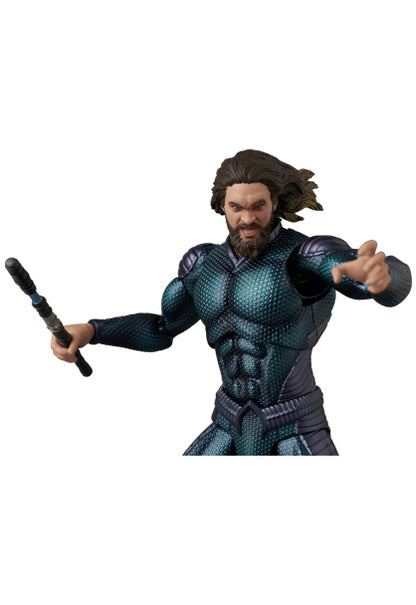 Preventa Figura Aquaman (Stealth Suit) - Aquaman and the Lost Kingdom - MAFEX No. 310 marca Medicom Toy escala 1/12