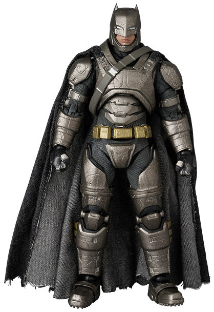 Preventa Figura Armored Batman (versión 1.5) - Batman v Superman: Dawn of Justice - MAFEX No. 313 marca Medicom Toy escala 1/12