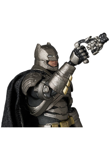 Preventa Figura Armored Batman (versión 1.5) - Batman v Superman: Dawn of Justice - MAFEX No. 313 marca Medicom Toy escala 1/12
