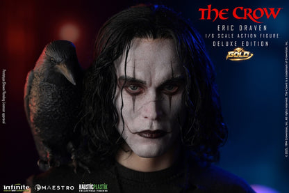 Preventa Figura Eric Draven (Deluxe Edition GOLD) (Cabello enraizado) - THE CROW - Luxury Limited Edition marca Kaustic Plastik escala 1/6
