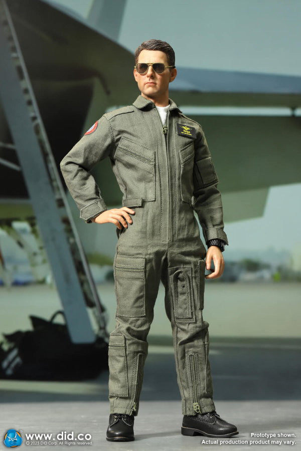 Pedido Figura Captain Mitchell - The US Navy Fighter Weapons School Instructor F/A-18E Pilot marca DID MA80170 escala 1/6