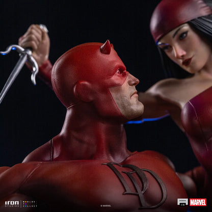 Preventa Estatua Daredevil y Elektra - Marvel Comics - Limited Edition Diorama marca Iron Studios escala de arte 1/6