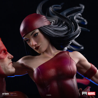 Preventa Estatua Daredevil y Elektra - Marvel Comics - Limited Edition Diorama marca Iron Studios escala de arte 1/6