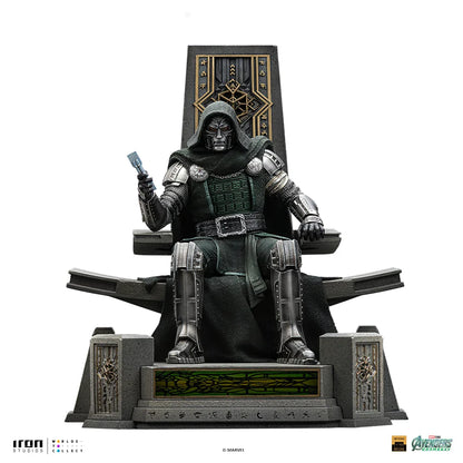 Preventa Estatua Doctor Doom en Trono - Avengers: Doomsday - Edición Numerada marca Iron Studios escala de arte 1/10