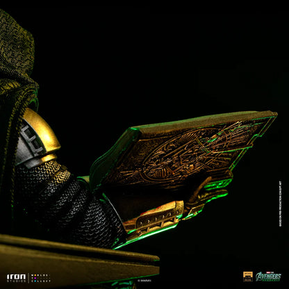 Preventa Estatua Doctor Doom en Trono - Avengers: Doomsday - Edición Numerada marca Iron Studios escala de arte 1/10