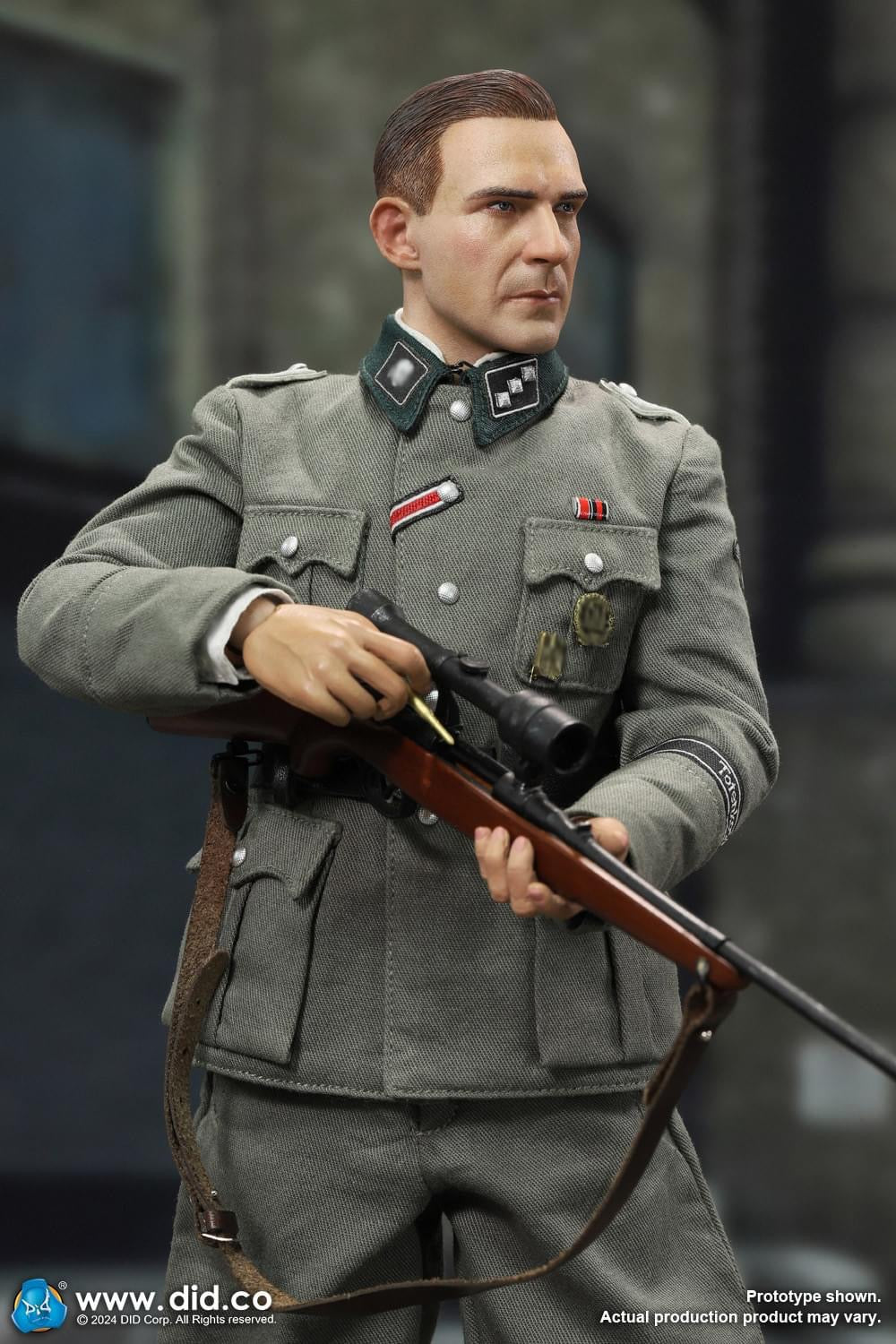 Preventa Figura Amon Göth - WWII German Officer marca DID D80178 escala 1/6