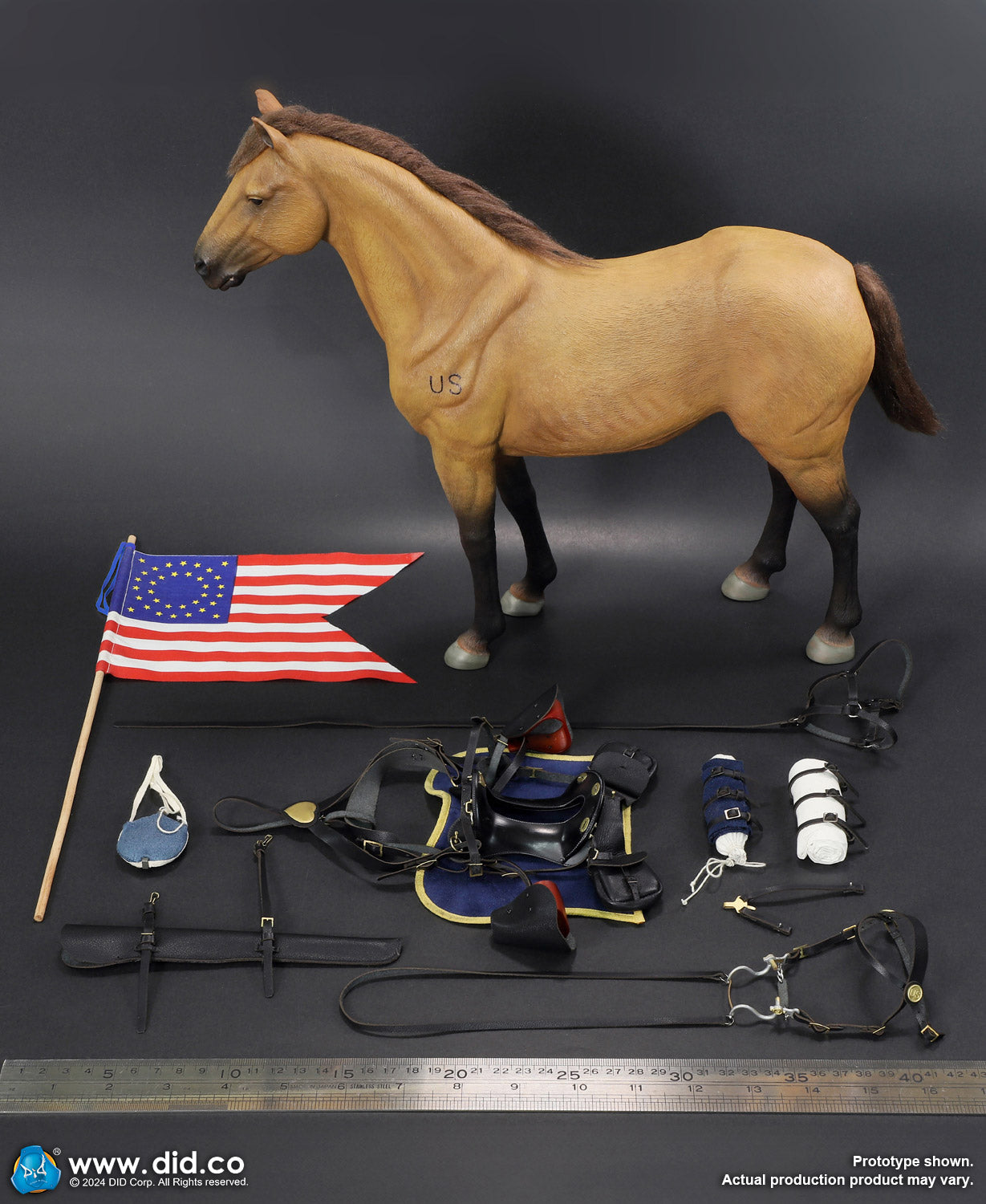 Pedido Figura Caballo de Guerra Marrón (de pie) / Brown War Horse (Standing) - U.S. Civil War marca DID E60076 escala 1/6