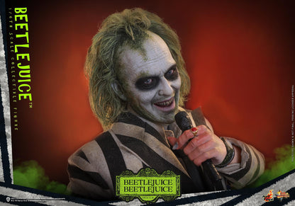 Preventa Figura Beetlejuice marca Hot Toys MMS767 escala 1/6