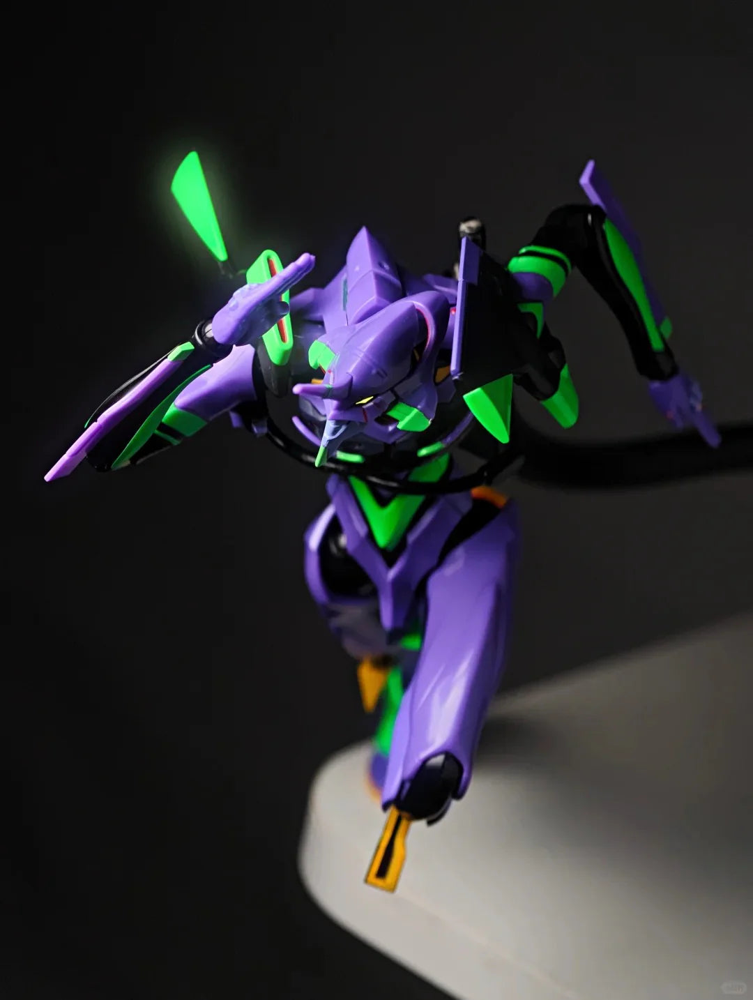 Preventa Figura EVA Unit-01 (DIECAST) - Evangelion marca POP MART - Gong Studio (16.5 cm)