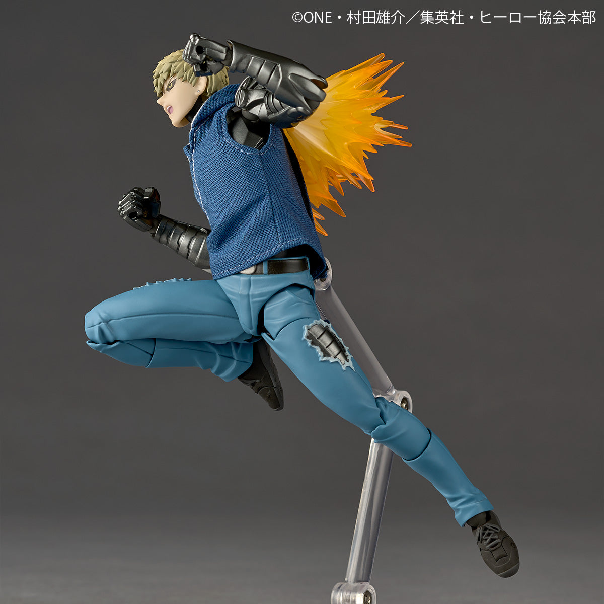 Preventa Figura Genos- One-Punch Man - Amazing Yamaguchi Revoltech marca Kaiyodo NR139 escala 1/12