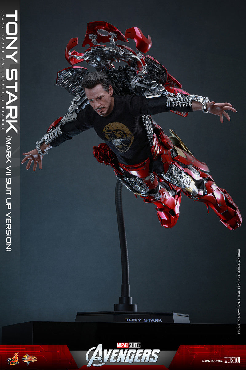 Preventa Figura Tony Stark (Mark VII Suit Up Version) The Avengers marca Hot Toys MMS718 escala 1/6