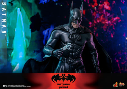 Preventa Figura Batman - Batman & Robin marca Hot Toys MMS786 escala 1/6
