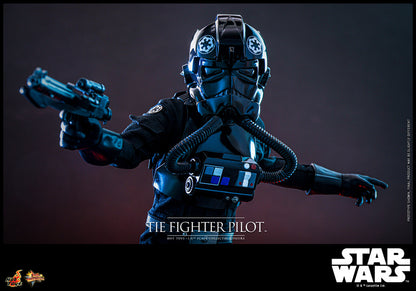 Preventa Figura TIE Fighter Pilot - Star Wars Episode IV: A New Hope marca Hot Toys MMS798 escala 1/6